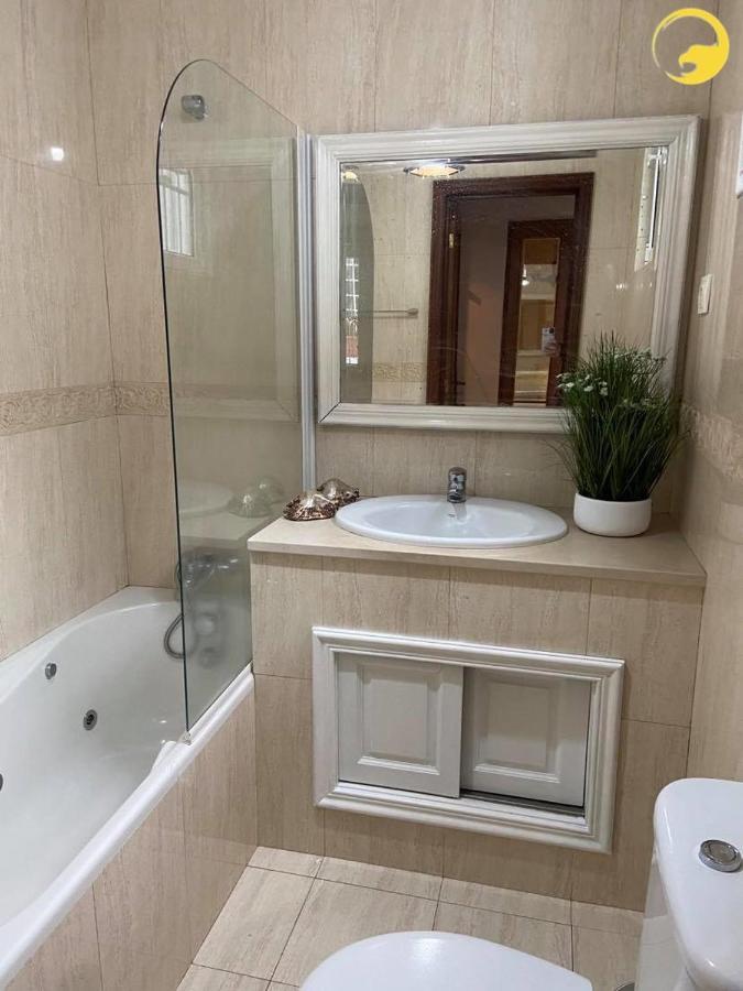 הוילה Ponta Delgada Azor International House מראה חיצוני תמונה